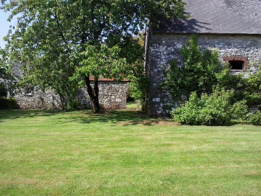 Gite La Grange D'Herbuchenne Dinant Exteriör bild